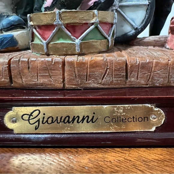 Giovanni Collection Figurine Three Children Playing - Picture 9 of 9